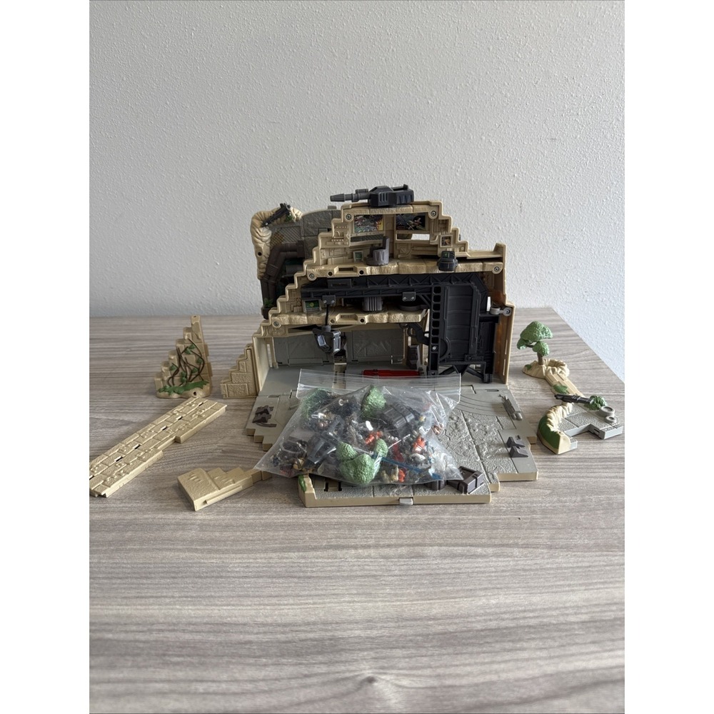 Vintage Star Wars Micro Machines Yavin Rebel Base Fleet W Figures Huge Lot
